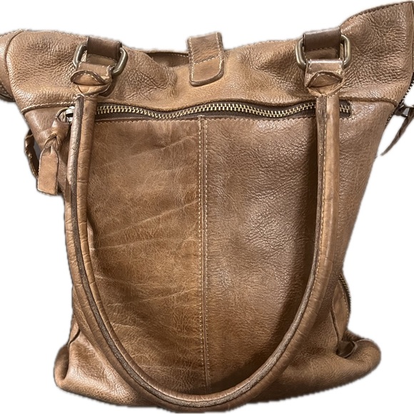 🌼🌼EUC BED STU MILDRED TAUPE🌼🌼 - Picture 2 of 5